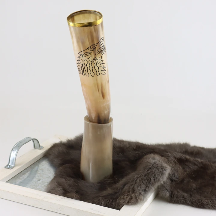 18400-viking-drink-hoorn-goud+stand-5