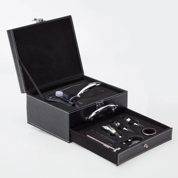 10823 Wijnset 1 Klein Wijn Gift set Deluxe Leer