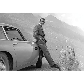 James bond Connery & Aston martin poster