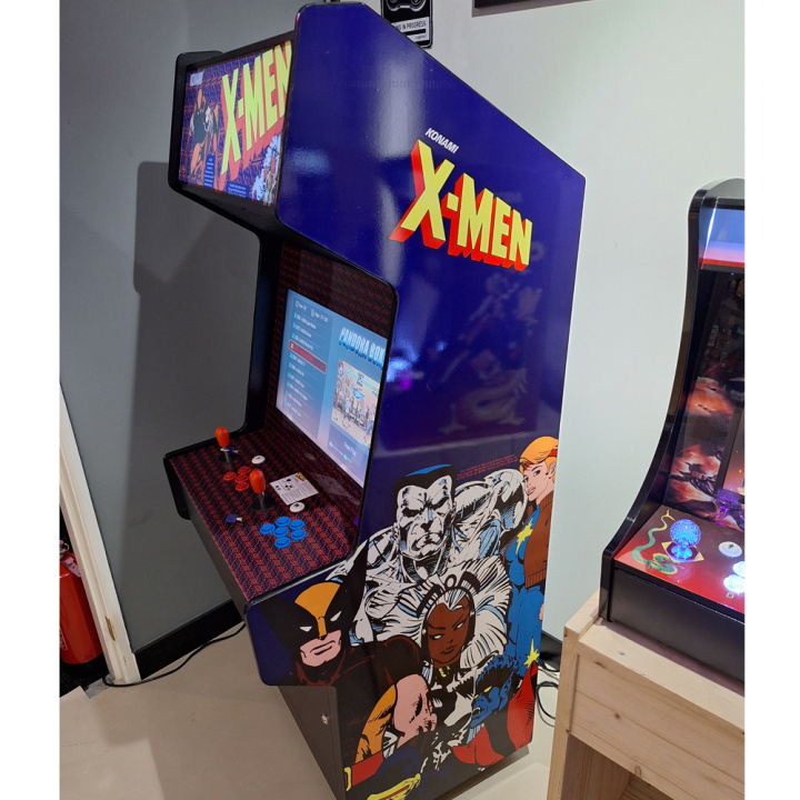 zijkant van arcadekast x-men met 3300 games