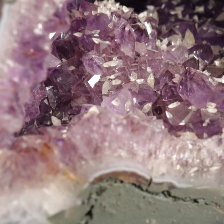 Grote Amethist Geode van 13,66 Kilo