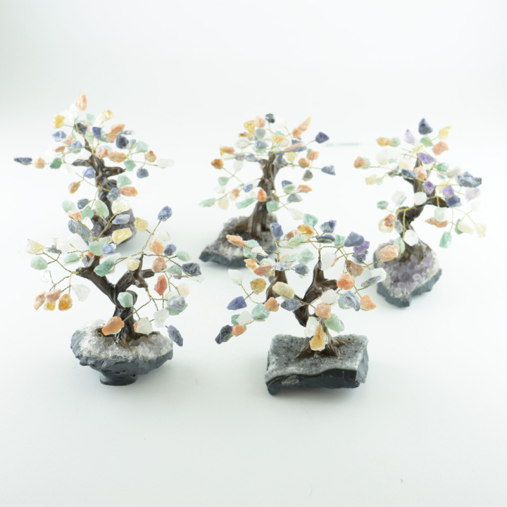 22265-edelsteen-boompje-op-amethist-wit-groeps