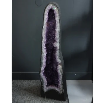 Prachtige amethist geode van 78 kilo