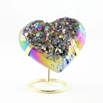 titanium hart op gouden standaard