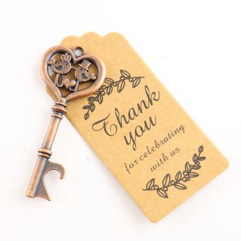 Cadeauzakje bieropener met sleutelhanger